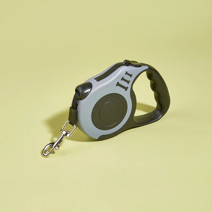 Retractable Dog Leash. Perfect for all types of Weather